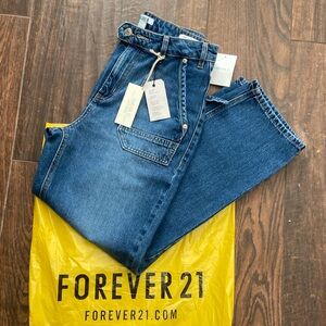 NWT Forever 21 jeans size 28. High rise, straight leg, slim fit, Retro style.
